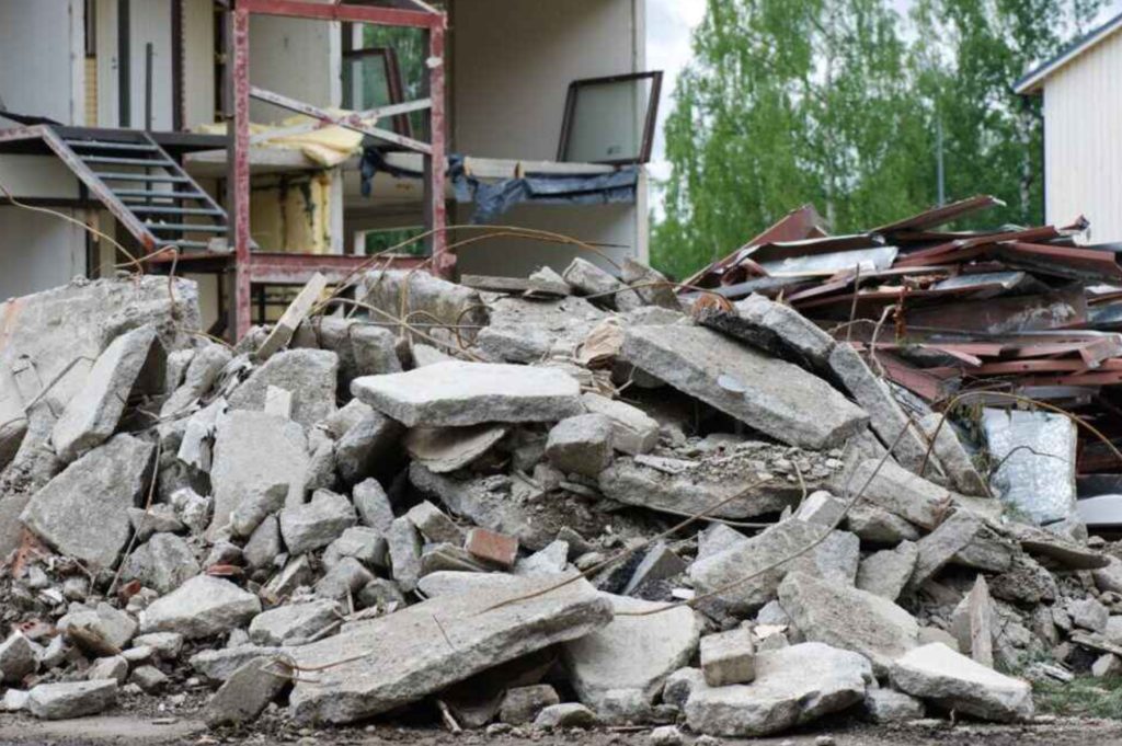 Junk Night | Junk Removal Service