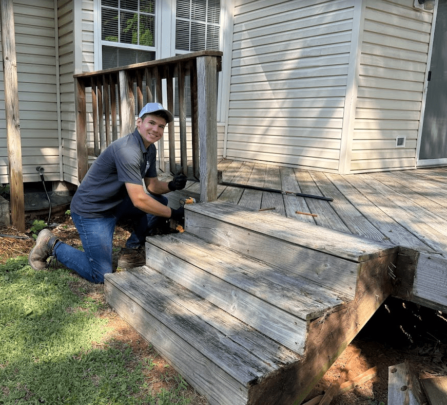 Unscrewing deck boards